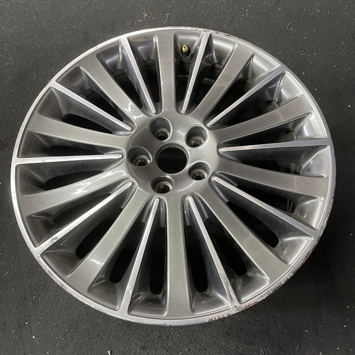 19" MKZ 13-16 19x8 , 20 spoke Original OEM Wheel Rim - Close-Up Detail