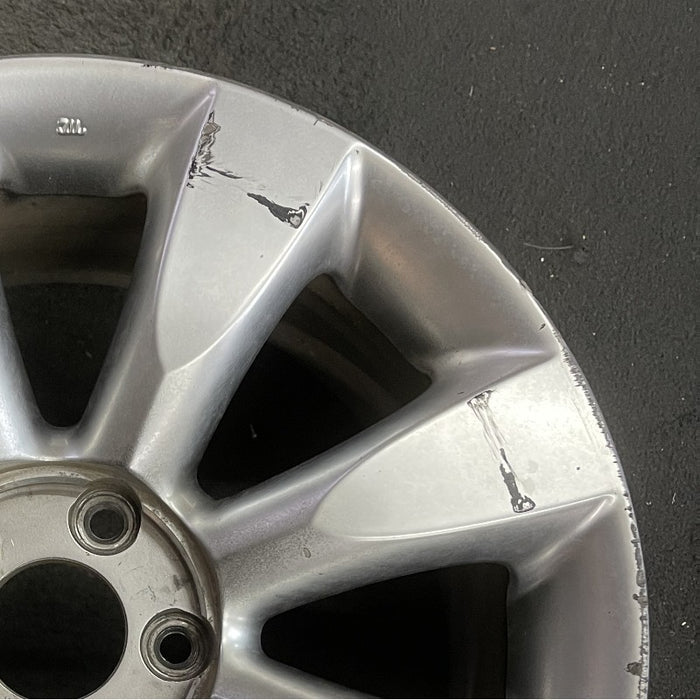 18" INFINITI M35 06-07 18x8 alloy 8 spoke gloss finish Original OEM Wheel Rim - Close-Up Detail