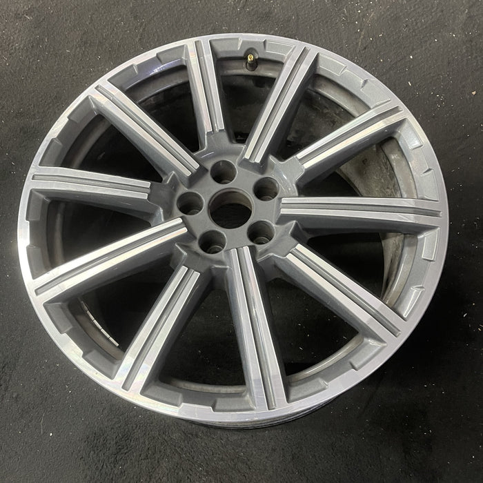 20" AUDI Q7 17-19 20x9 , 10 spoke Original OEM Wheel Rim - Close-Up Detail