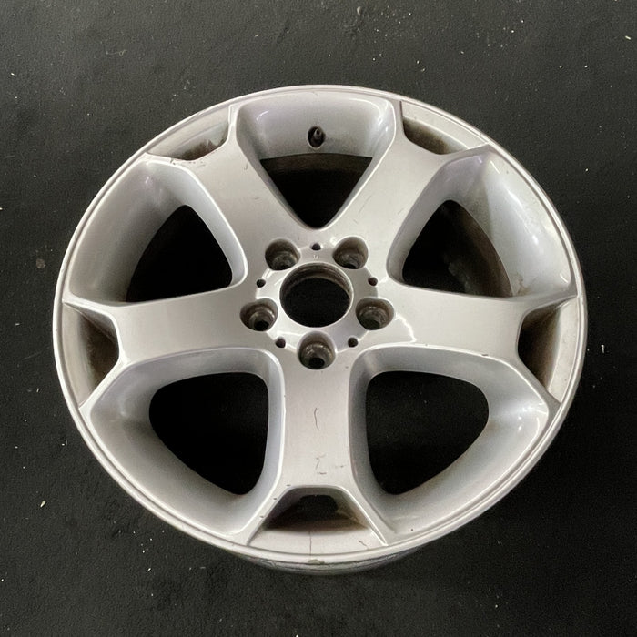 18" BMW X5 01 18x8.5 , , Y spoke Original OEM Wheel Rim - Close-Up Detail