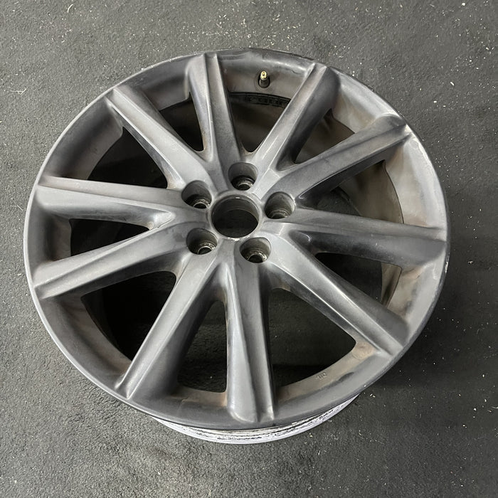 19" LEXUS GS350 13-14 19x9 , 10 spoke Original OEM Wheel Rim - Close-Up Detail
