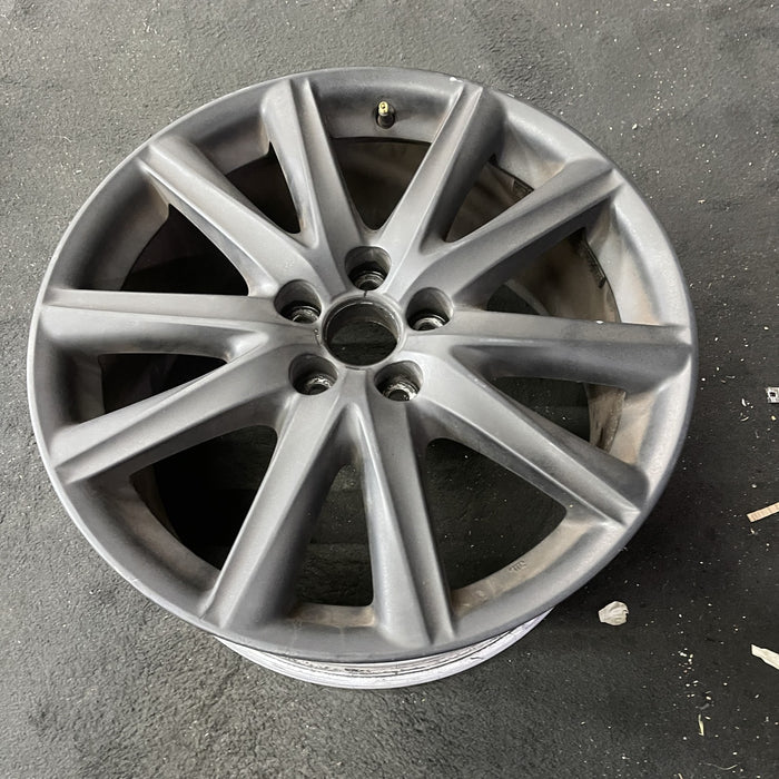 19" LEXUS GS350 13-14 19x9 , 10 spoke Original OEM Wheel Rim - Close-Up Detail