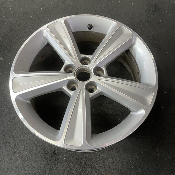 17" CRUZE 12-15 17x7, 5 spoke Original OEM Wheel Rim - Close-Up Detail