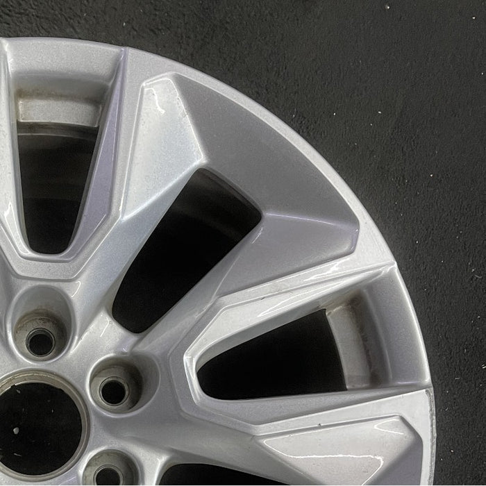 20" SIERRA 1500 PICKUP 19 20x9 10 spoke opt NZP Original OEM Wheel Rim - Close-Up Detail