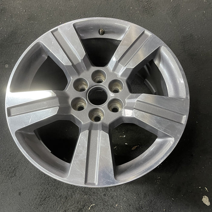 18" COLORADO 15 18x8.5 Original OEM Wheel Rim - Close-Up Detail