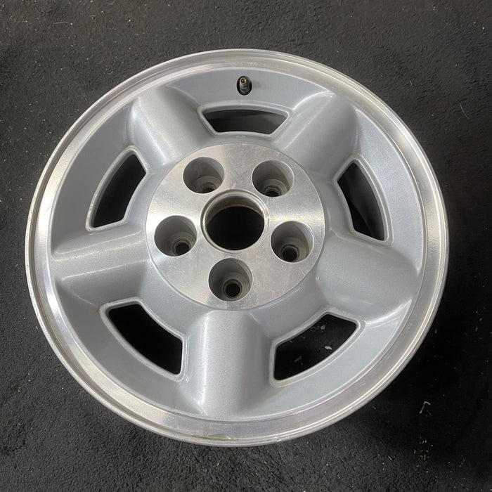 15" BLAZER S10/JIMMY S15 01 4x4, 15x7, aluminum, Chevrolet, opt N90, opt YC5 - Close-Up Detail