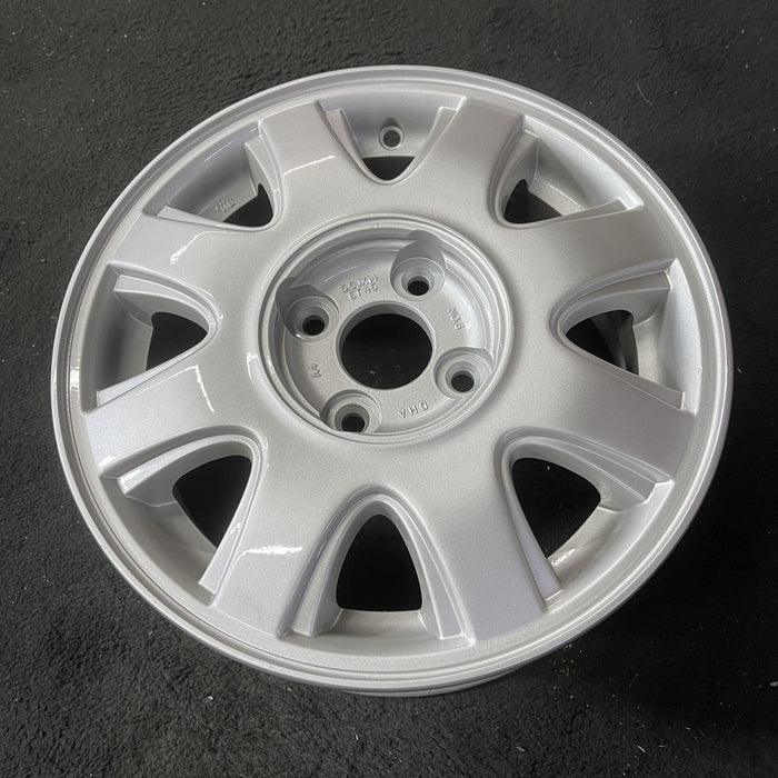 14" AVEO 04-05 14x5.5, aluminum, Original OEM Wheel Rim - Close-Up Detail