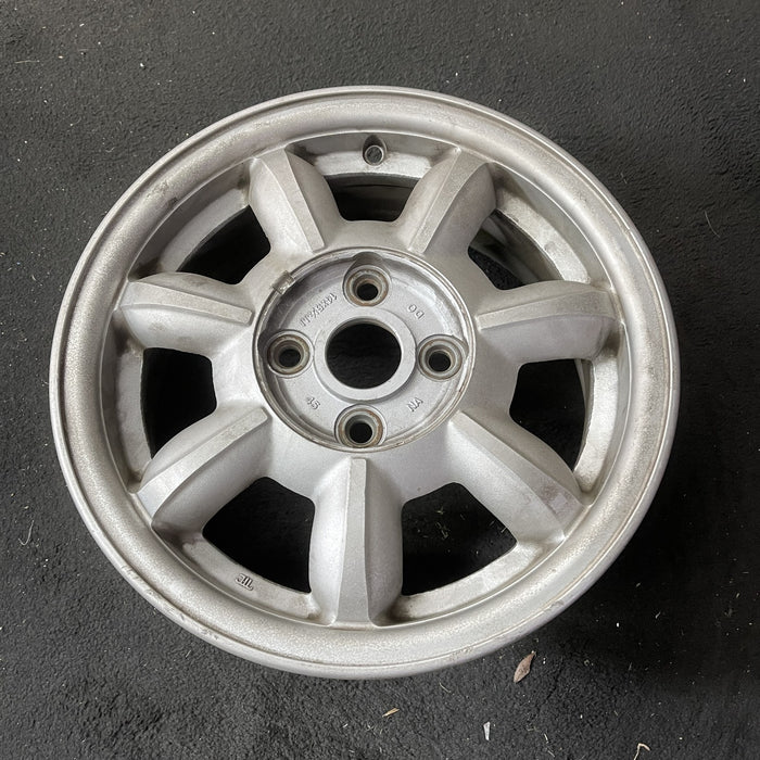 14" MAZDA MX-5 MIATA 90-92 14x5.5, alloy Original OEM Wheel Rim - Close-Up Detail