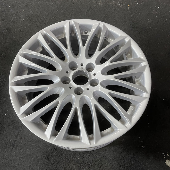 20" BMW 745i 02-05 20x9 , 12 spoke Original OEM Wheel Rim - Close-Up Detail