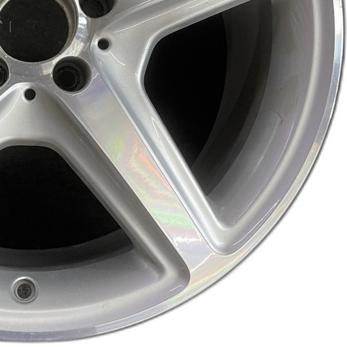 18" MERCEDES CLS-CLASS 12 218 Type; CLS550 AWD 18x9.5 AMG silver accents - Close-Up Detail