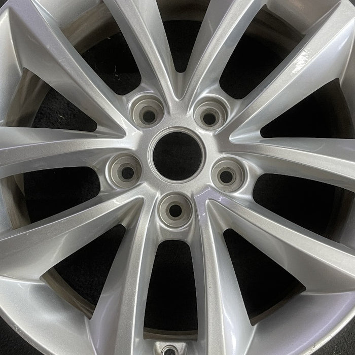 17" SORENTO 16-18 17x7 alloy Original OEM Wheel Rim - Angle View
