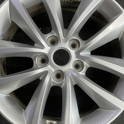 17" SORENTO 16-18 17x7 alloy Original OEM Wheel Rim - Angle View