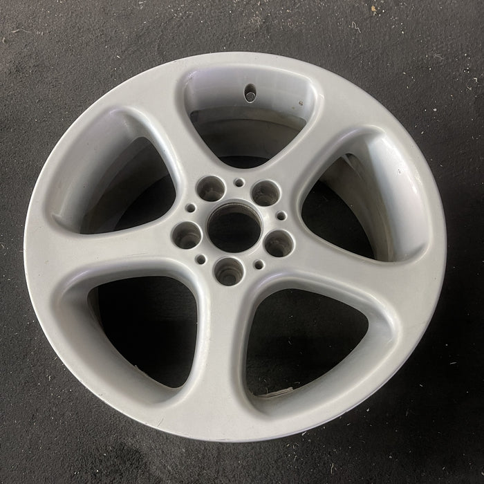 18" BMW X5 01 18x8.5 , , flat spoke, bright finish Original OEM Wheel Rim - Close-Up Detail