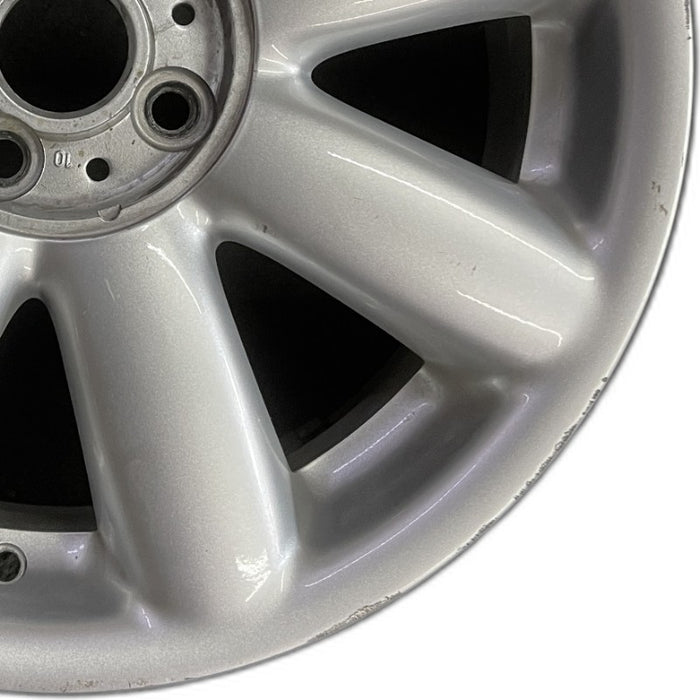 17" CLUBMAN 08-09 17x7 alloy 8 spoke silver covered lug nuts Original OEM Wheel - Close-Up Detail