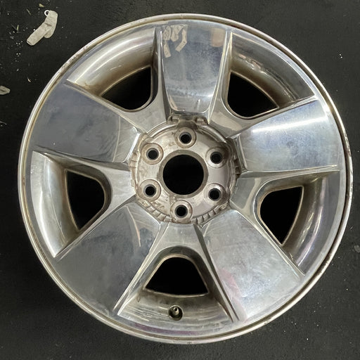 20" AVALANCHE 1500 09-11 20x8.5, 5 spoke, covered lug nuts, flat spoke Original - Angle View