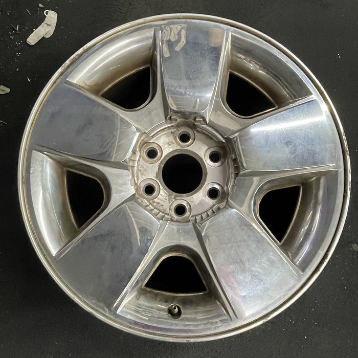 20" AVALANCHE 1500 09-11 20x8.5, 5 spoke, covered lug nuts, flat spoke Original - Angle View
