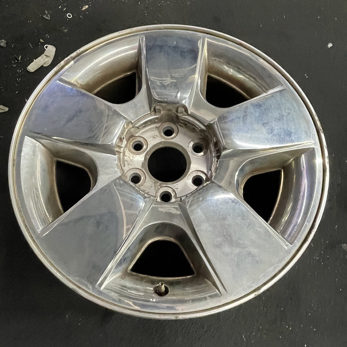20" AVALANCHE 1500 09-11 20x8.5, 5 spoke, covered lug nuts, flat spoke Original - Side Profile