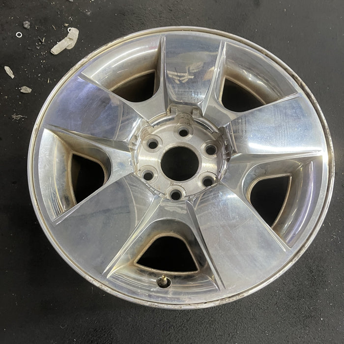 20" AVALANCHE 1500 09-11 20x8.5, 5 spoke, covered lug nuts, flat spoke Original - Side Profile