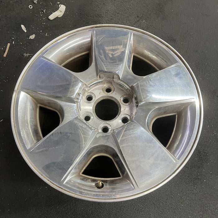 20" AVALANCHE 1500 09-11 20x8.5, 5 spoke, covered lug nuts, flat spoke Original - Side Profile
