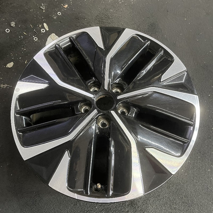 19" EV6 22-24 19x7.5 alloy black inlay Original OEM Wheel Rim