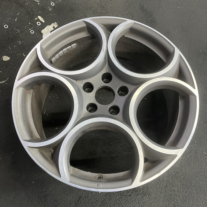 19" STELVIO 18-21 , 19x8, 5 spoke, 5 hole design Original OEM Wheel Rim - Side Profile