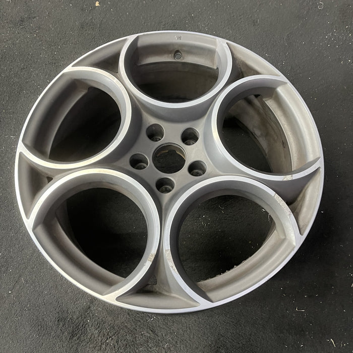 19" STELVIO 18-21 , 19x8, 5 spoke, 5 hole design Original OEM Wheel Rim - Close-Up Detail