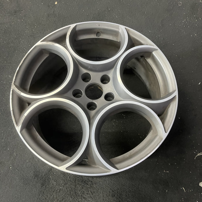 19" STELVIO 18-21 , 19x8, 5 spoke, 5 hole design Original OEM Wheel Rim - Close-Up Detail