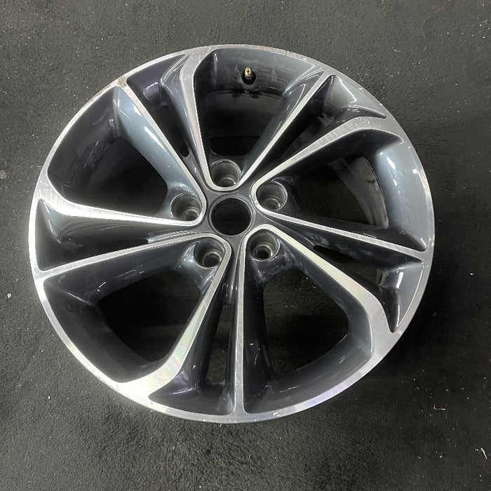 18" ENCORE GX 20 18x7.5 5 split spoke machined face with gray pockets opt PXJ - View 8
