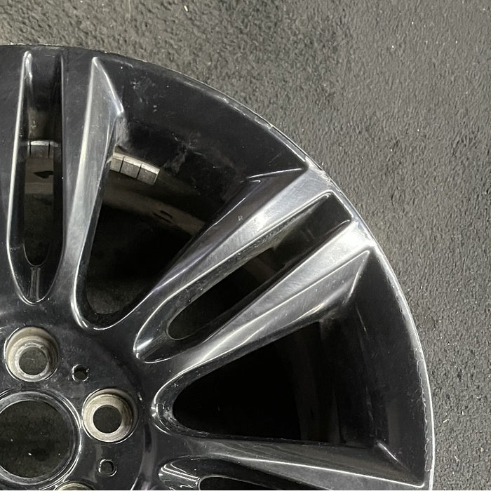 18" XE 17-19 18x7.5 alloy 7 spoke split spoke black Original OEM Wheel Rim - Close-Up Detail