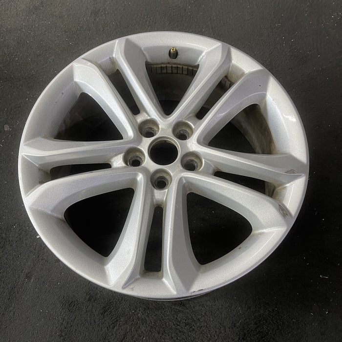 18" EDGE 19 18x8 , 10 spoke Original OEM Wheel Rim - Close-Up Detail