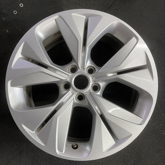 18" XE 20 18x7.5 , 5 slotted spoke Original OEM Wheel Rim - Angle View