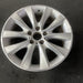18" BMW 535i GT 10-17 18x8 , 10 spoke, V spoke Original OEM Wheel Rim - Close-Up Detail