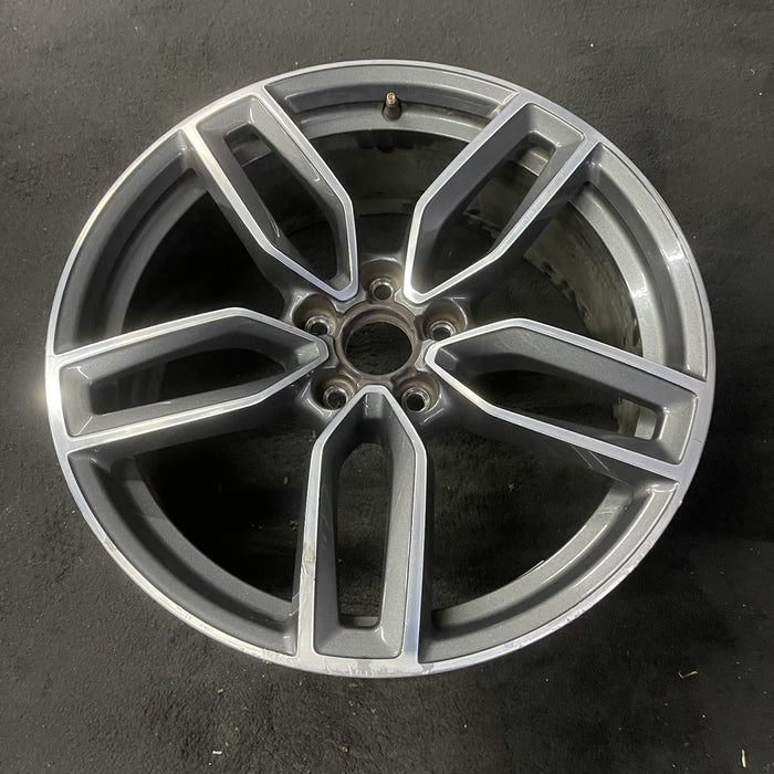 19" AUDI S3 15 19x8 Original OEM Wheel Rim - Close-Up Detail