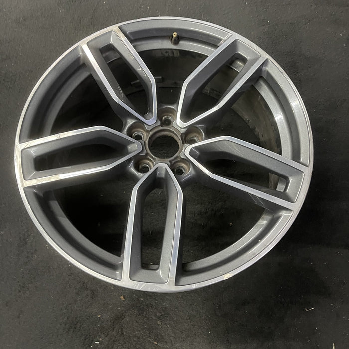 19" AUDI S3 15 19x8 Original OEM Wheel Rim - Close-Up Detail