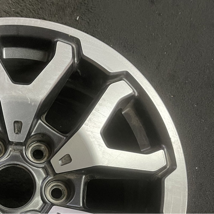 17" FORD F150 RAPTOR 21-23 17x8.5 aluminum 6 spoke V spoke silver Original OEM - Close-Up Detail