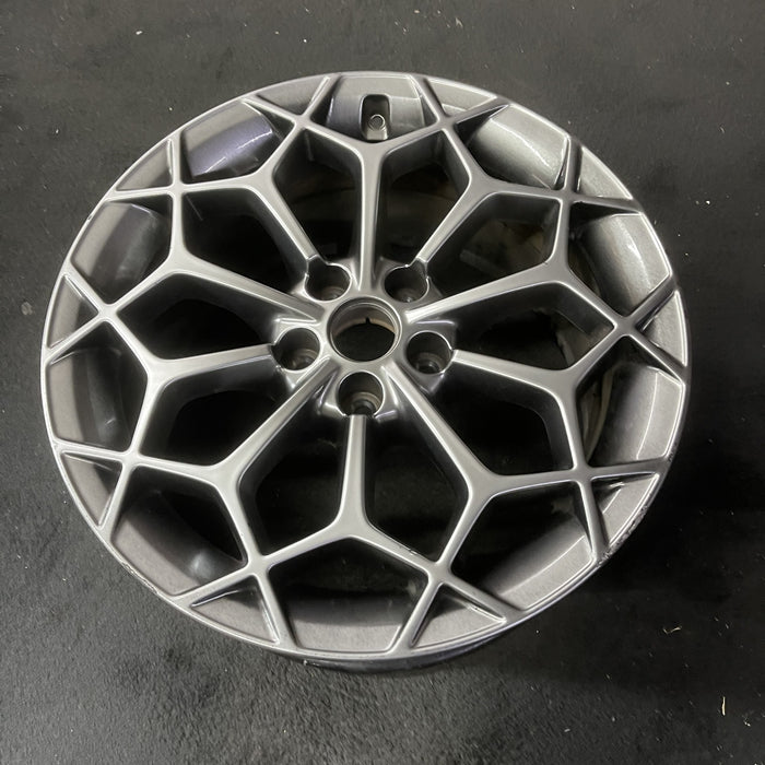19" G80 21 19x9.5 , Original OEM Wheel Rim - Close-Up Detail