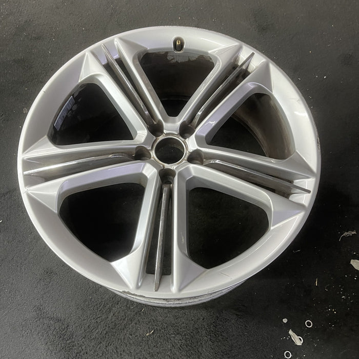 21" AUDI S8 13-16 21x9, 5 triple spoke Original OEM Wheel Rim - Close-Up Detail