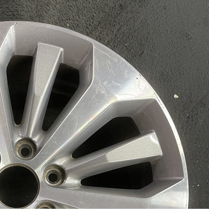 20" FORD F150 PICKUP 17 20x8.5 12 spoke machined face flash gray pockets - Close-Up Detail
