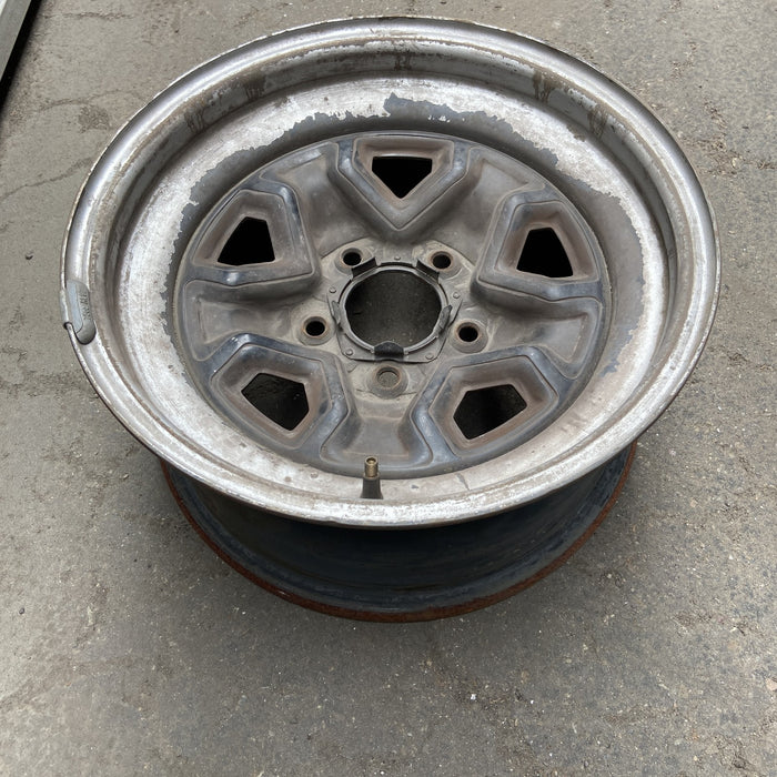 15" BLAZER S10/JIMMY S15 83-87 4x2, 15x7 Original OEM Wheel Rim - Side Profile