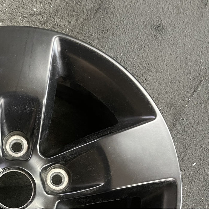 17" DODGE 1500 PICKUP 22-24 classic 5 lug 17x7 aluminum 5 spoke gloss black - Close-Up Detail