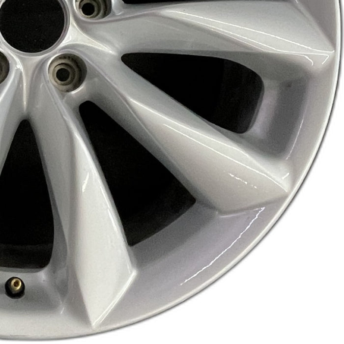 19" INFINITI QX50 19-22 19x7.5 alloy 5 V spoke silver Original OEM Wheel Rim - Close-Up Detail