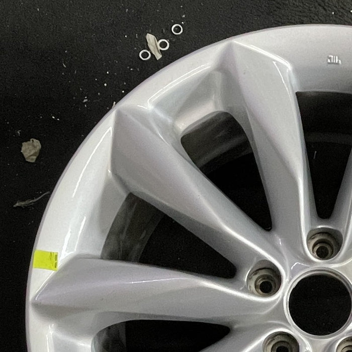 19" INFINITI QX50 19-22 19x7.5 alloy 5 V spoke silver Original OEM Wheel Rim - Side Profile