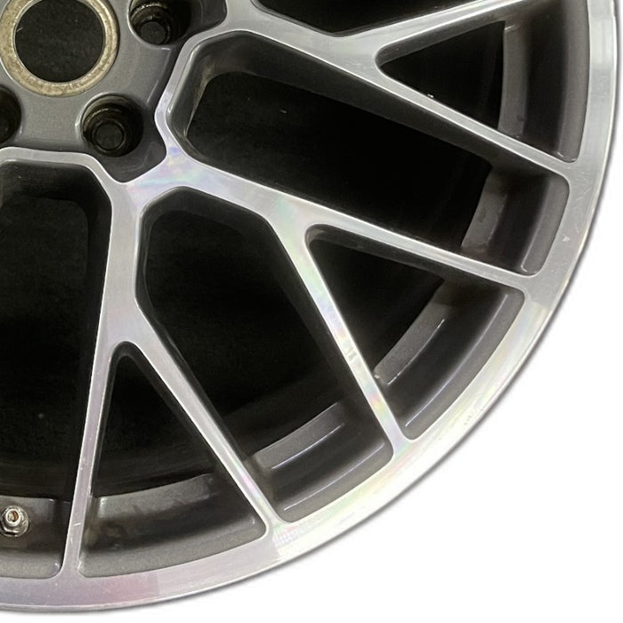 20" PORSCHE MACAN 15-16 20x10 20 spoke titanium finish Original OEM Wheel Rim - Close-Up Detail