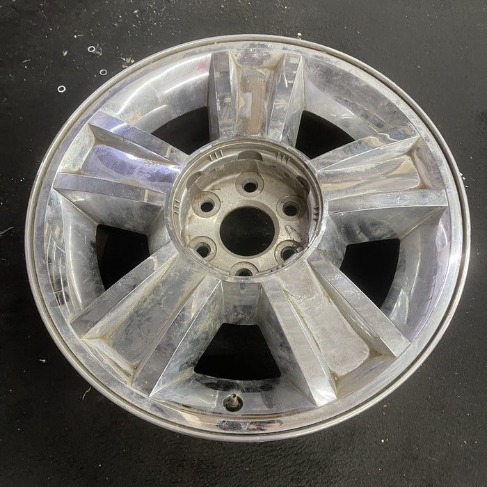 20" AVALANCHE 1500 09-10 20x8.5, 5 spoke, covered lug nuts, grooved spoke - Side Profile
