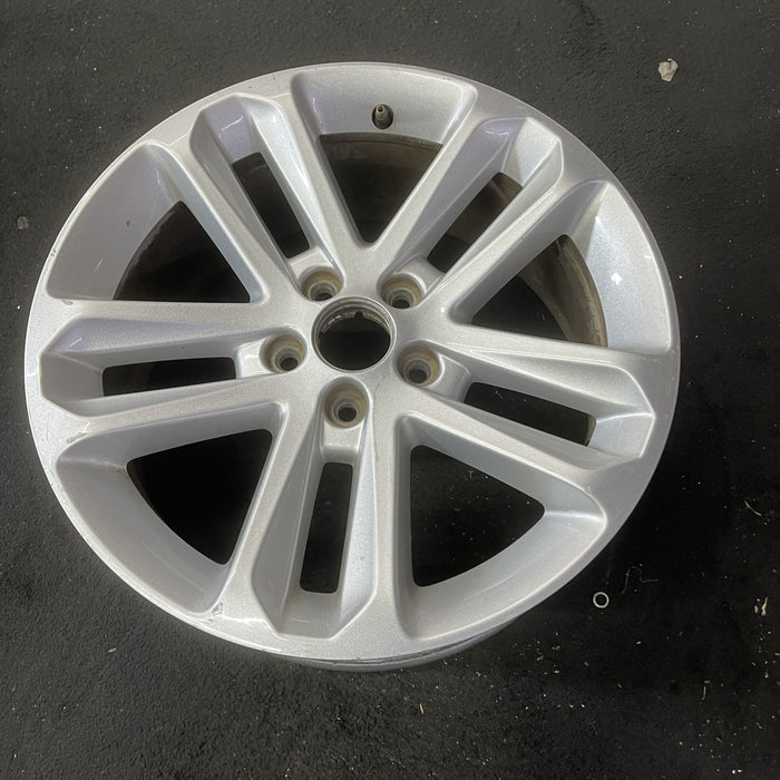 18" EXPLORER 11-12 18x8 , Original OEM Wheel Rim - Close-Up Detail