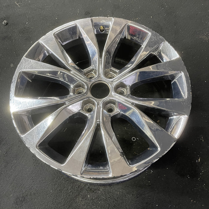 20" FORD F150 PICKUP 15-17 20x8.5, 6 spoke, chrome Original OEM Wheel Rim - Close-Up Detail