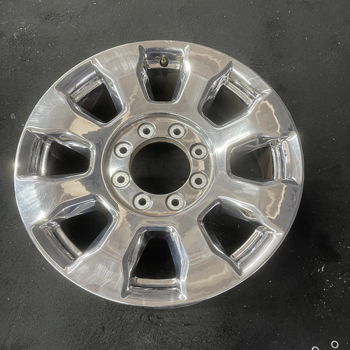 20" FORD F250SD PICKUP 17 20x8 , 8 spoke, chrome, 8" center cap, Original OEM - Close-Up Detail