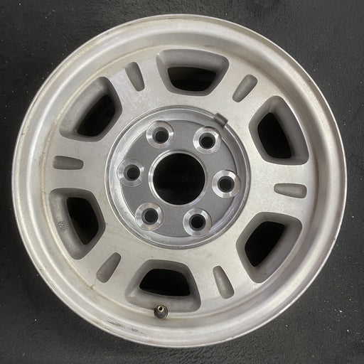 16" SAFARI 03-05 16x7 Original OEM Wheel Rim - Angle View