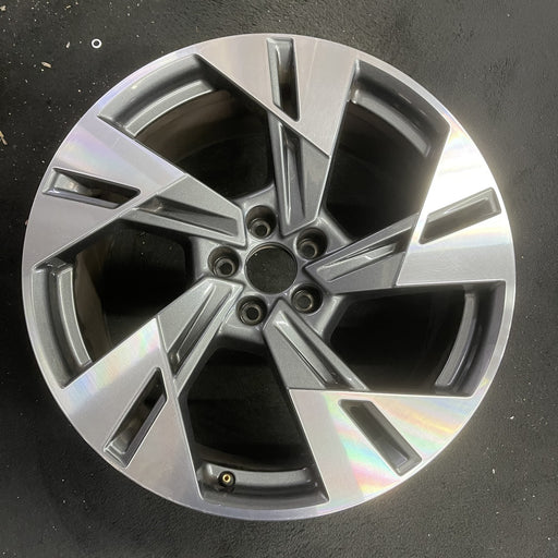 20" E-TRON 20 20x9 Original OEM Wheel Rim - Angle View