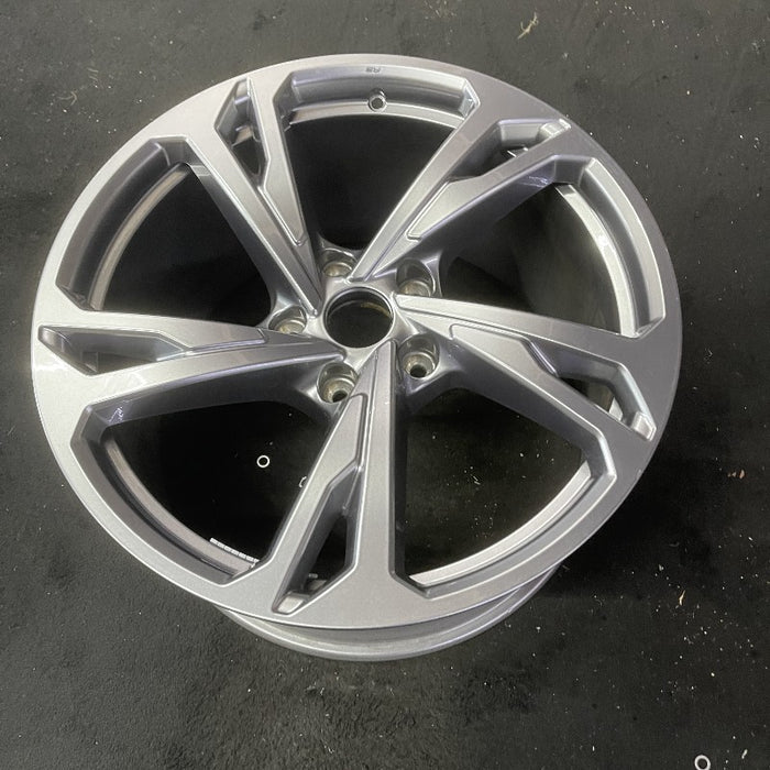 20" E-TRON GT 22-24 20x11 silver Original OEM Wheel Rim - View 8